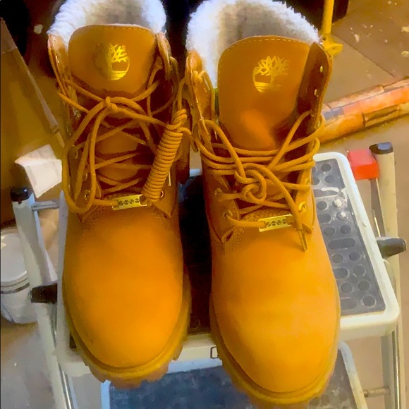 Timberland 6 inch waterproof boots new!